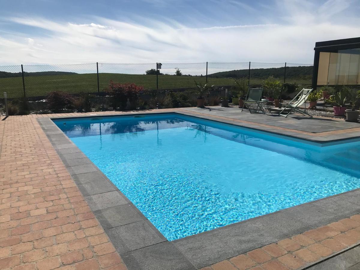 Bed and Breakfast Le Sart-Belles Esterno foto