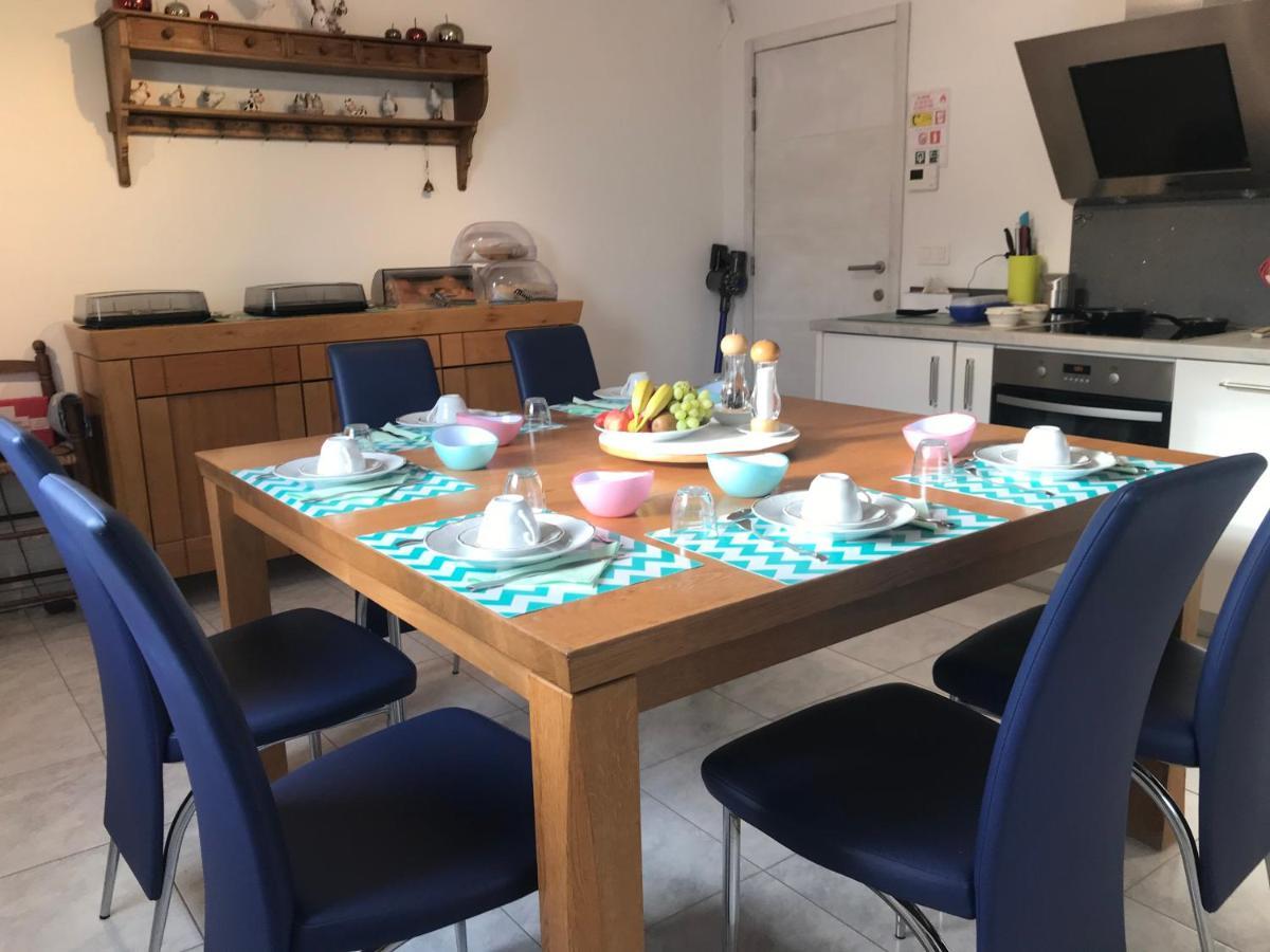 Bed and Breakfast Le Sart-Belles Esterno foto