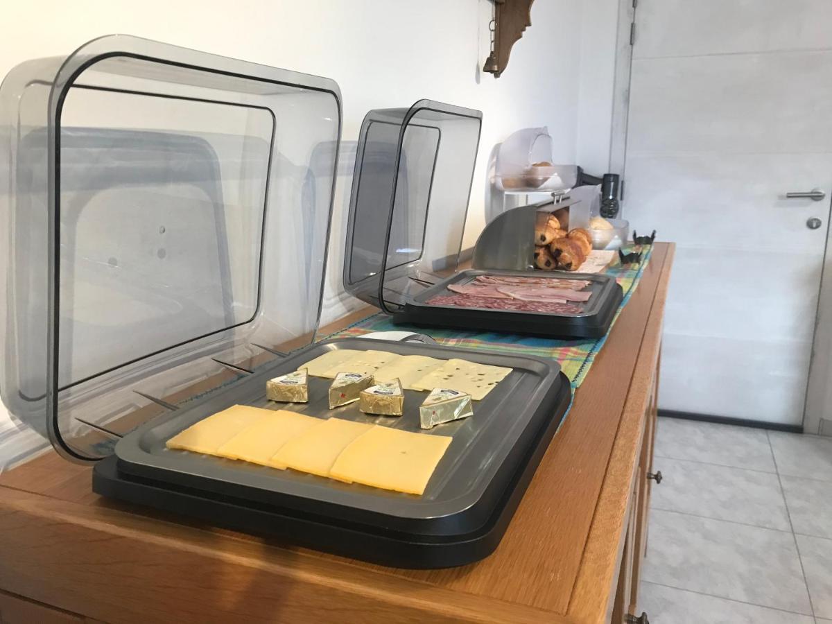 Bed and Breakfast Le Sart-Belles Esterno foto